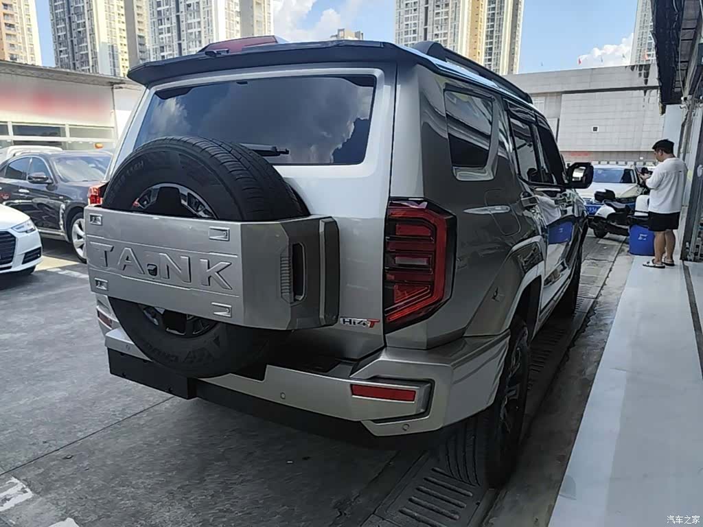 Tank 400, 2024 7