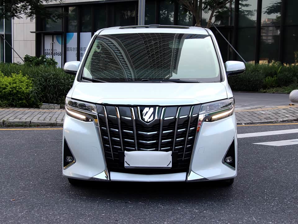 Toyota Elfa