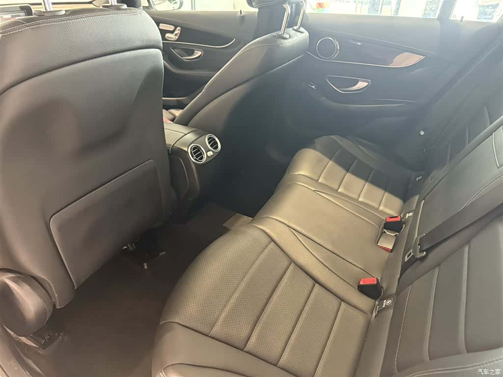 Mercedes-Benz GLC, 2018 11