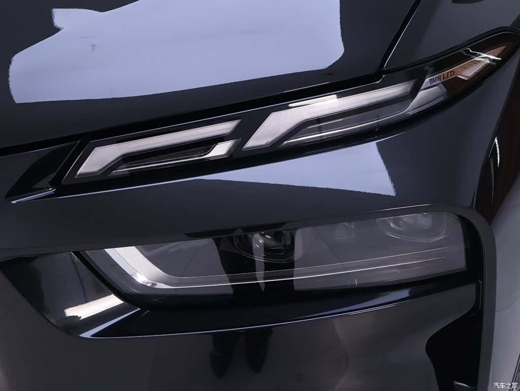BMW X7, 2024 4