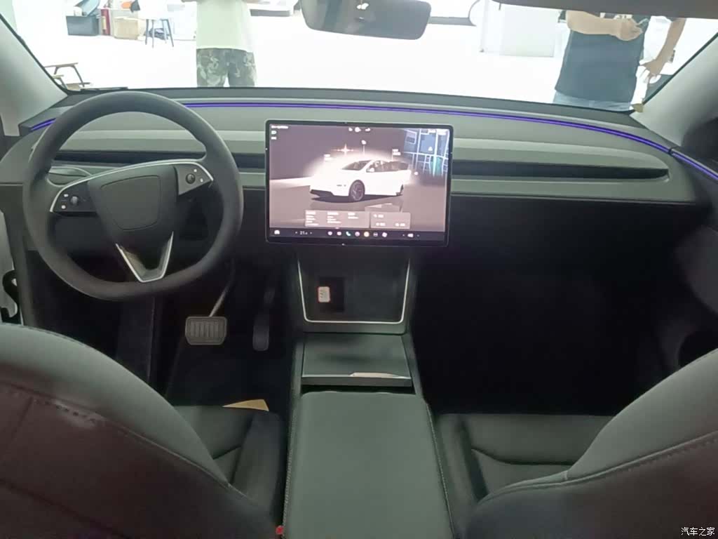 Tesla Model Y, 2025 10