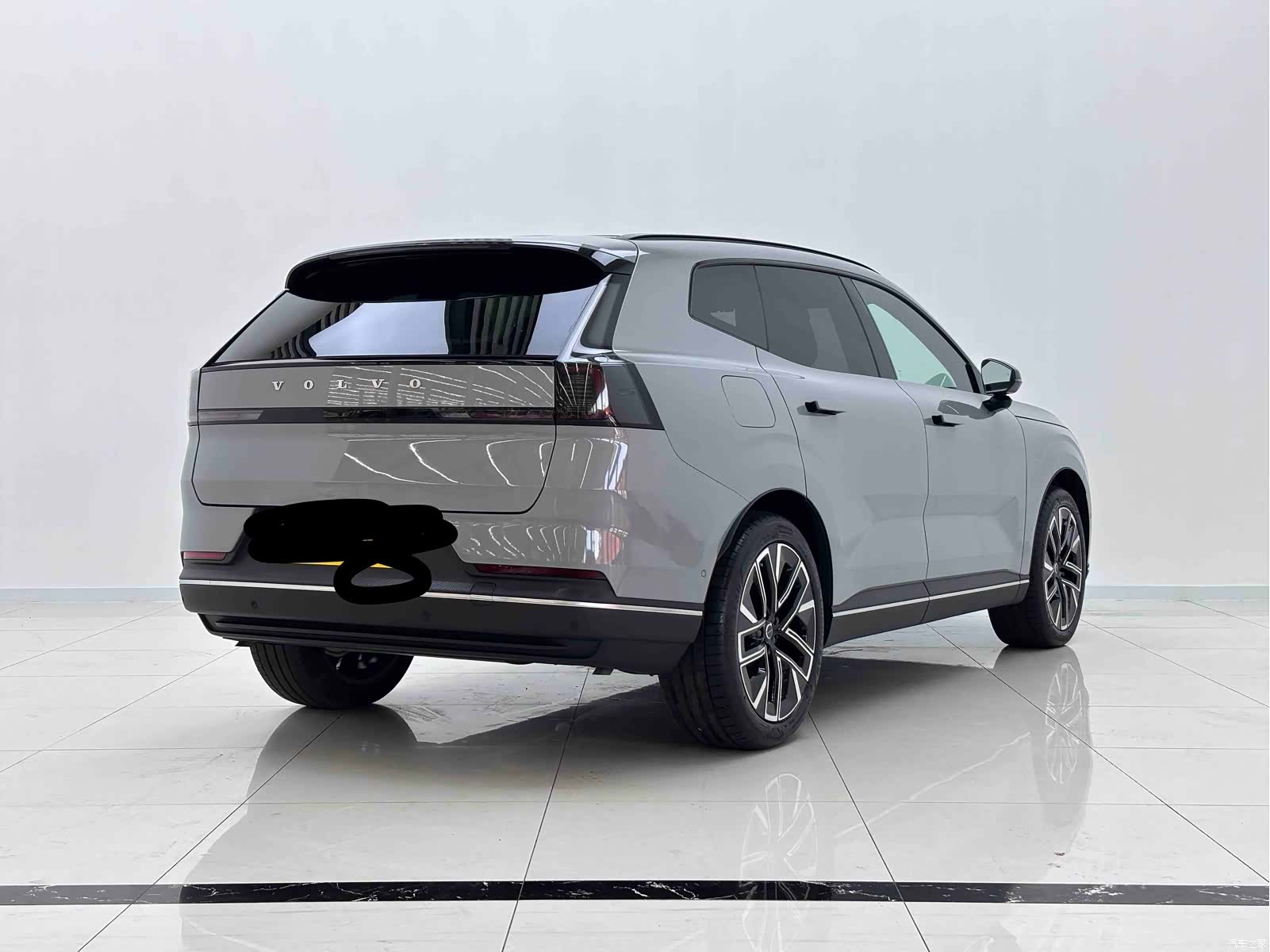 Volvo XC70, 2025 3