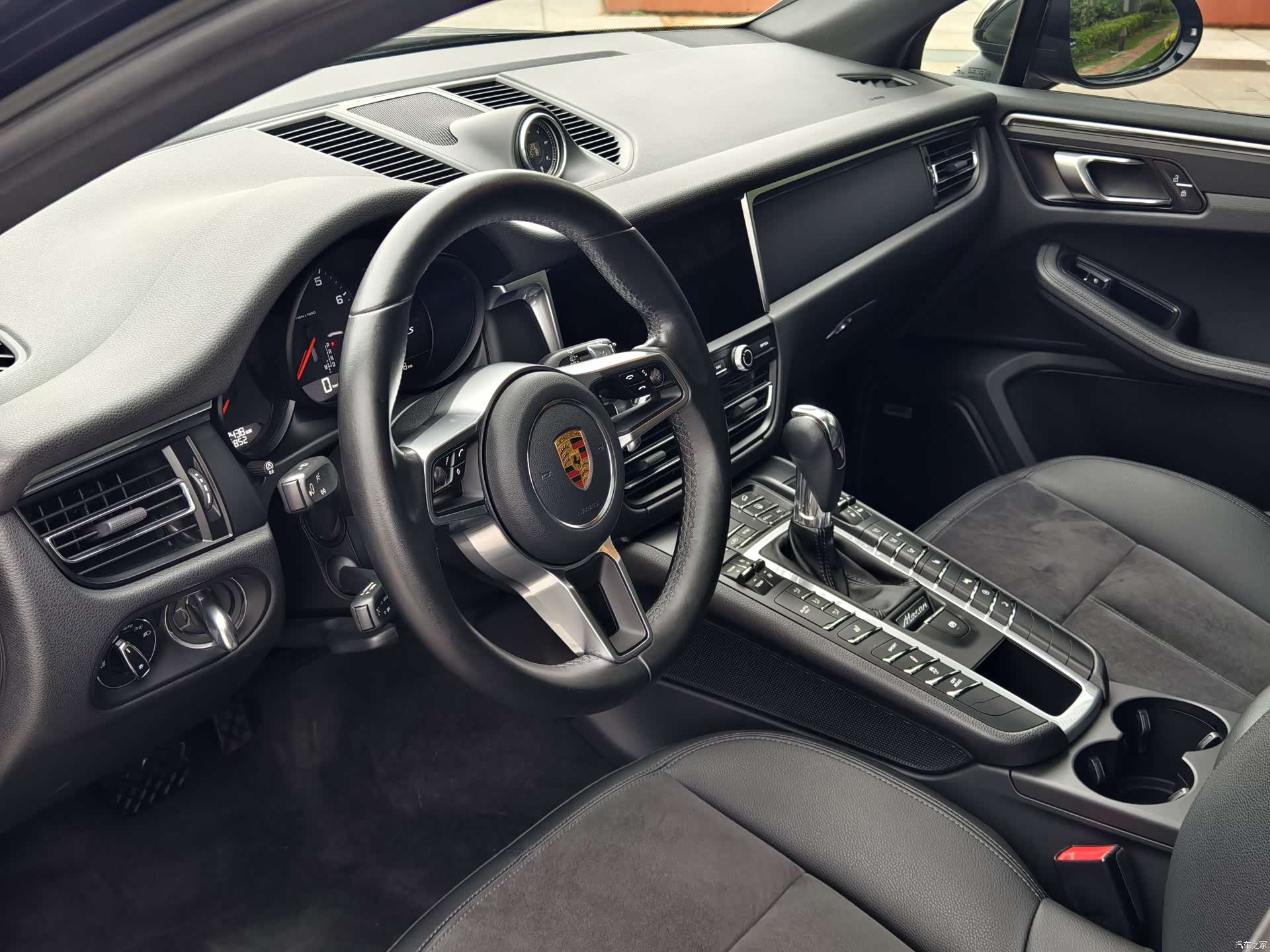 Porsche Macan, 2020 10