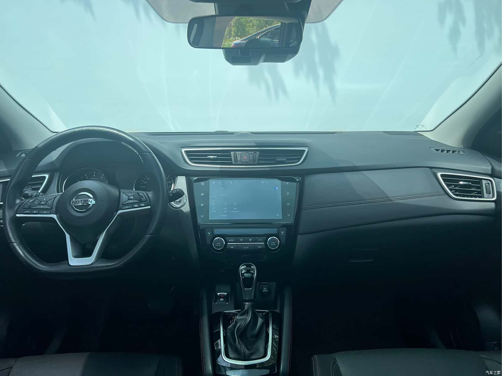 Nissan Qashqai, 2022 все фото