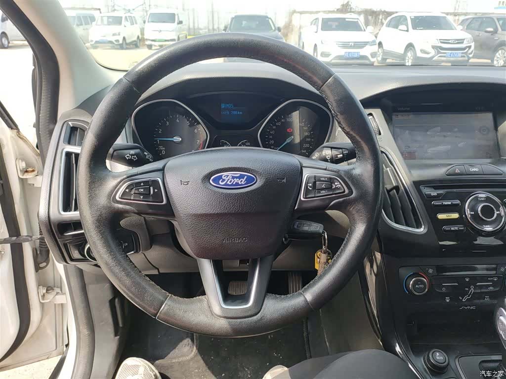 Ford Focus, 2016 11