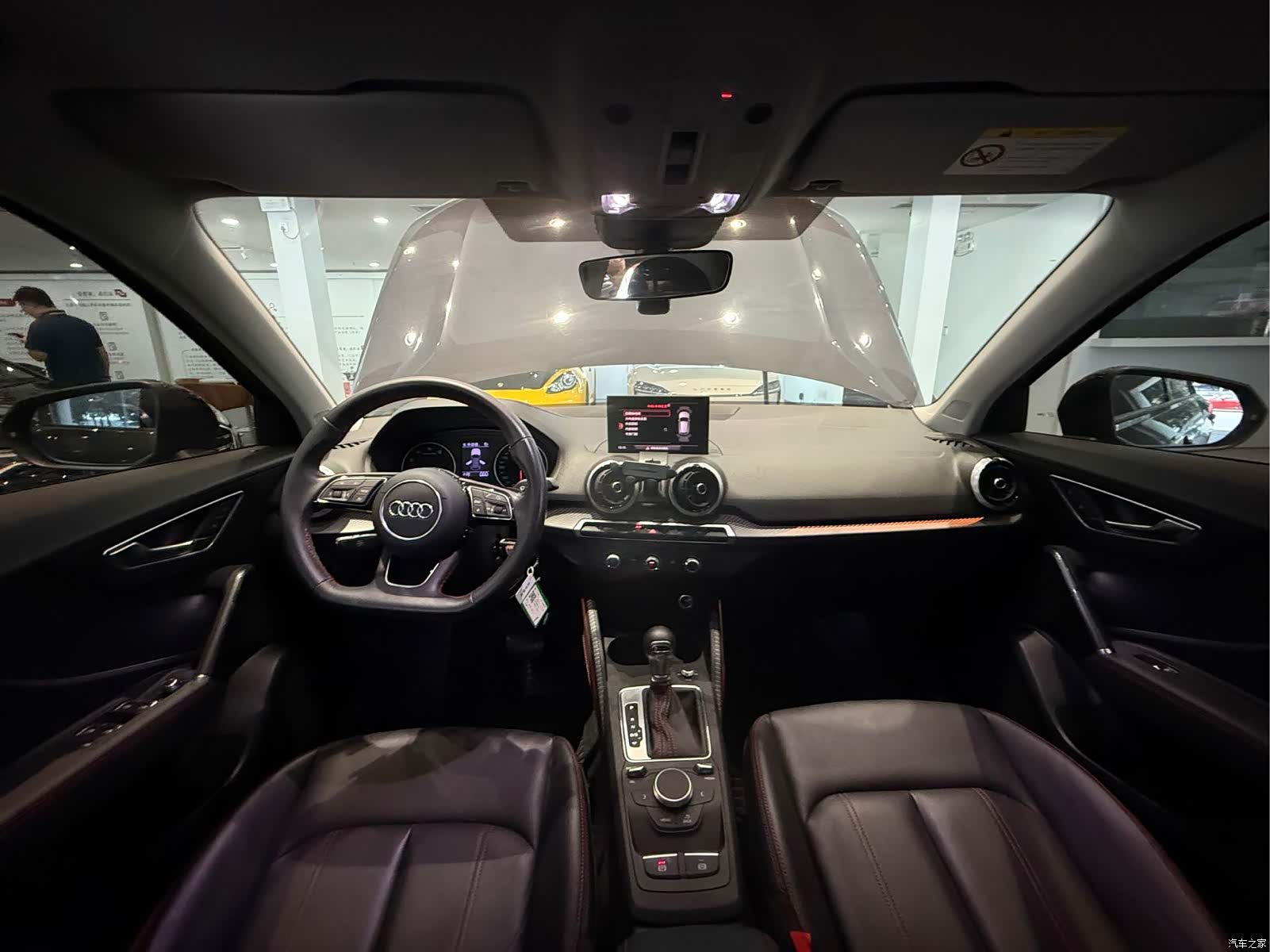 Audi Q2L, 2022 15