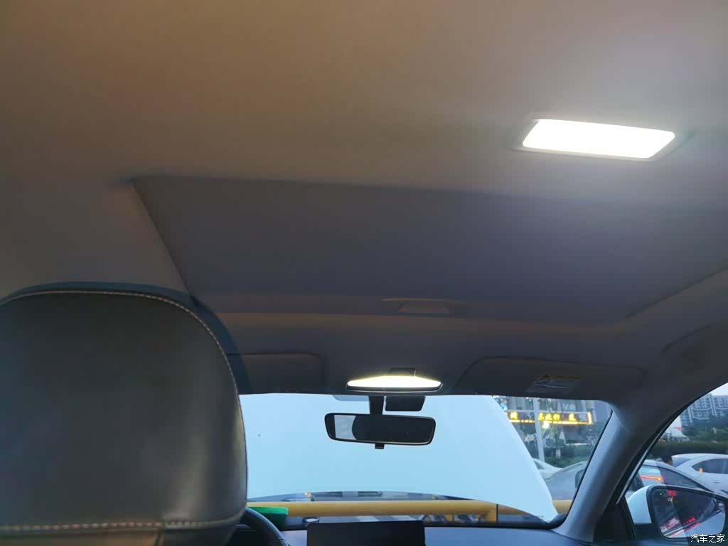 Geely Emgrand, 2022 15