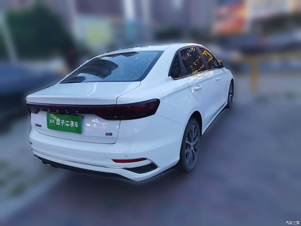 Geely Emgrand, 2022 все фото