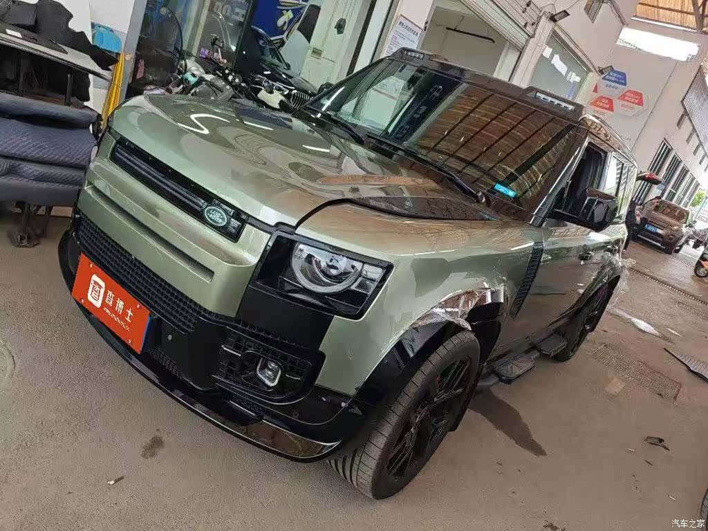Land Rover Defender, 2025 4