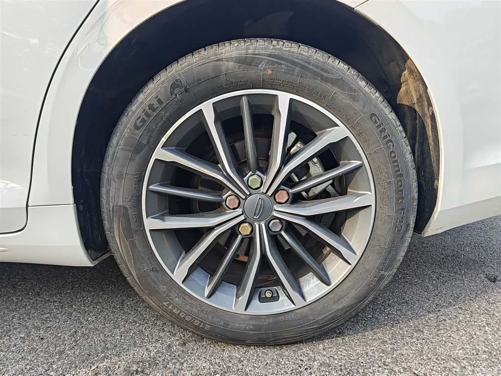 Geely Preface, 2023 17