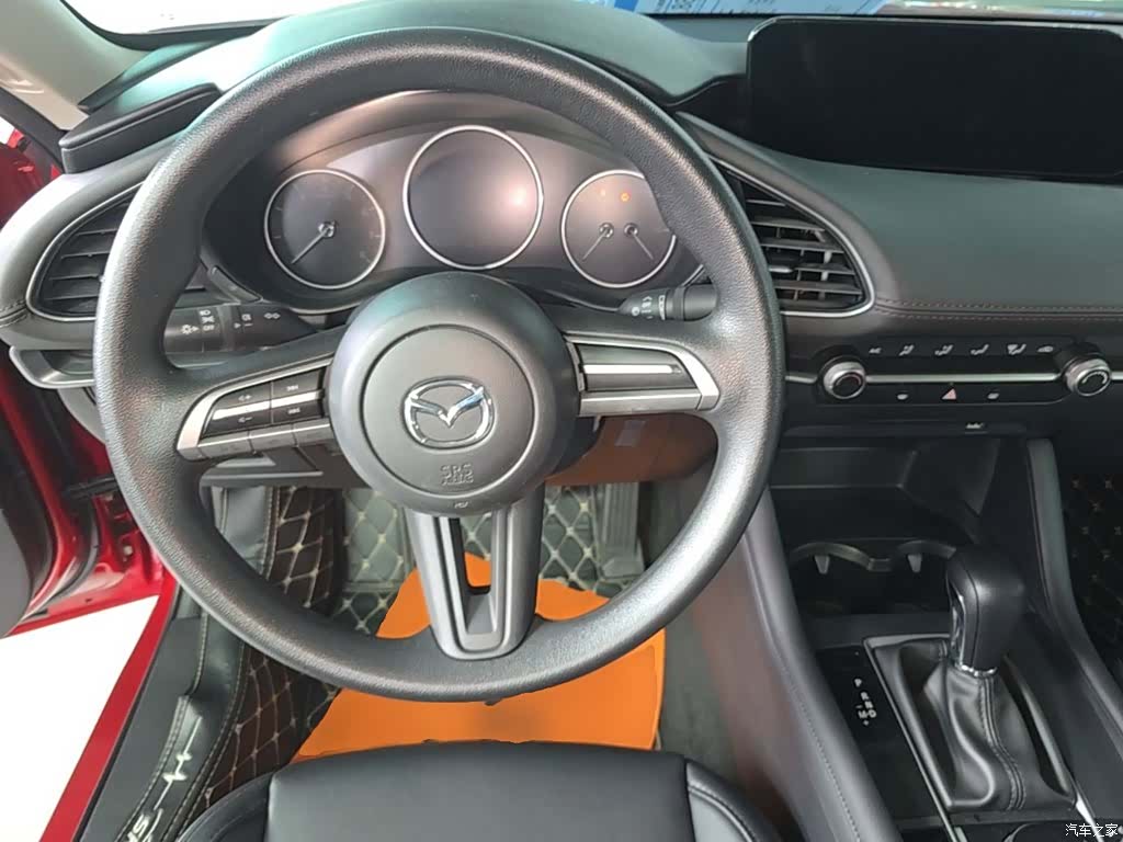 Mazda Mazda3, 2022 11