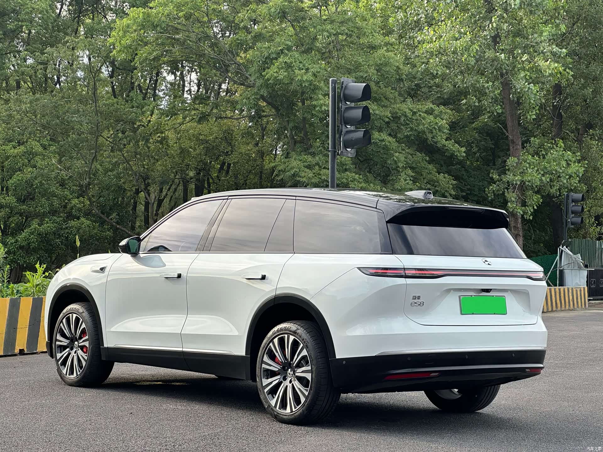 NIO ES8, 2023 все фото