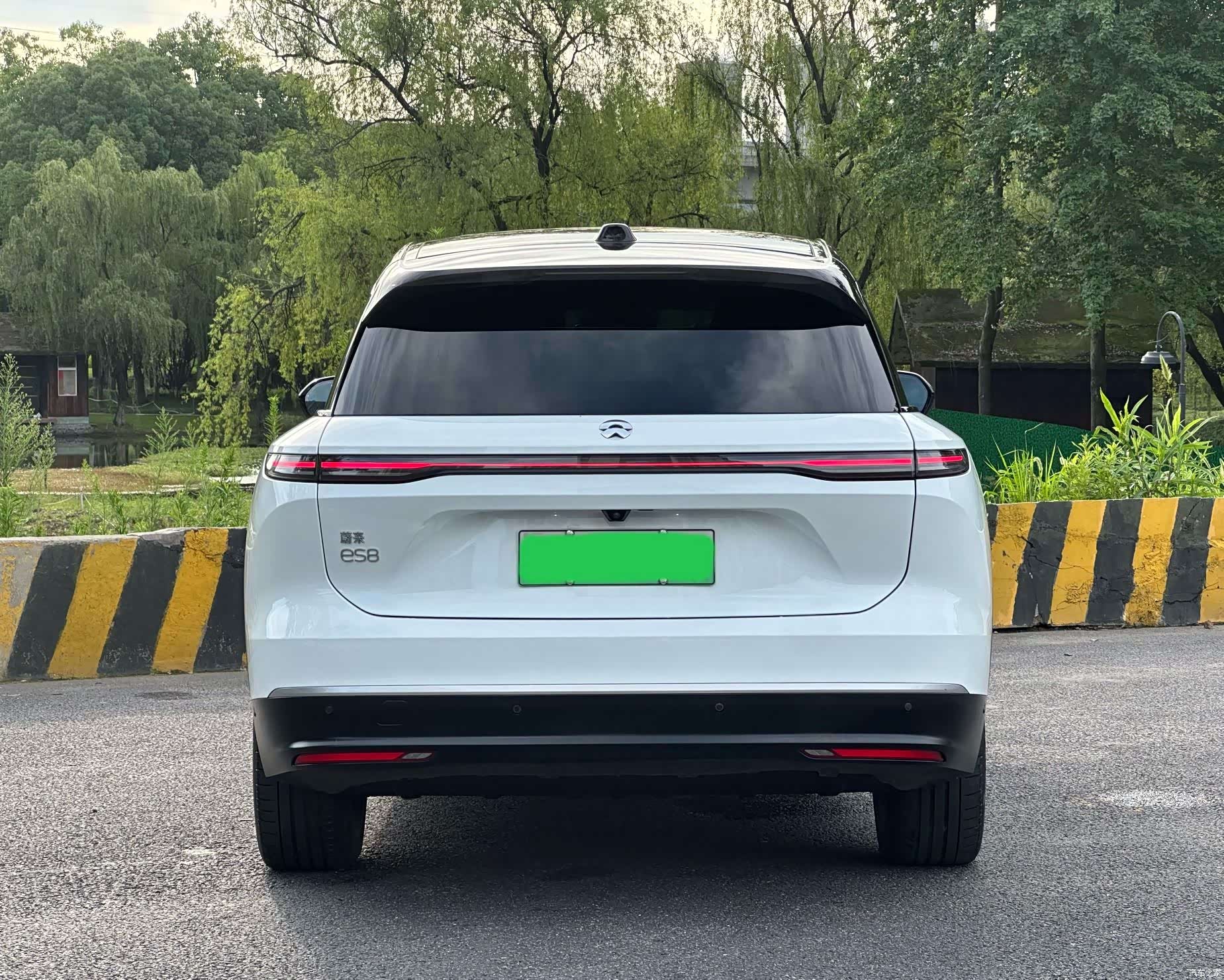 NIO ES8, 2023 6