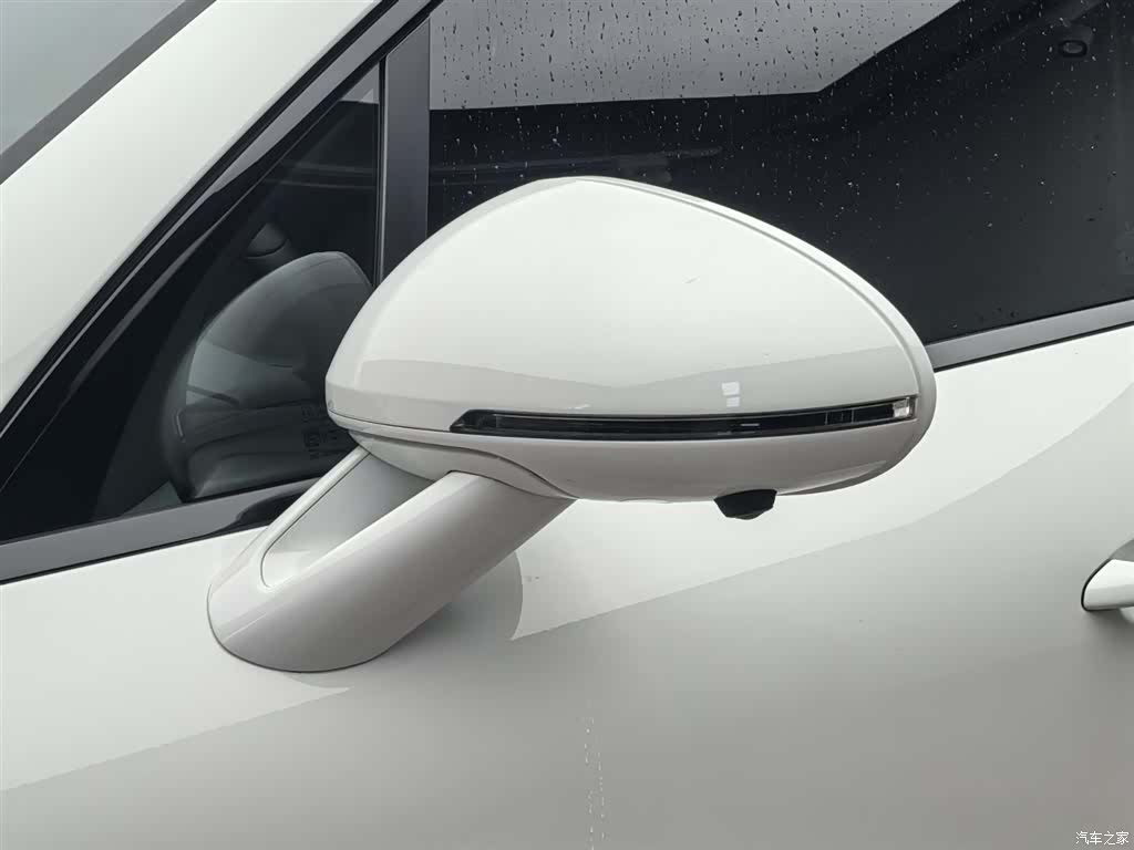 Porsche Macan, 2024 11