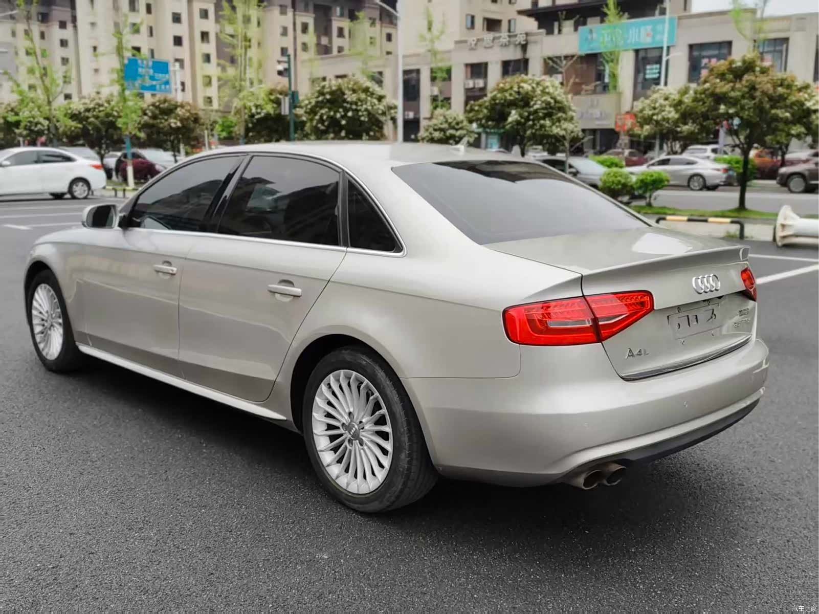 Audi A4L, 2016 9