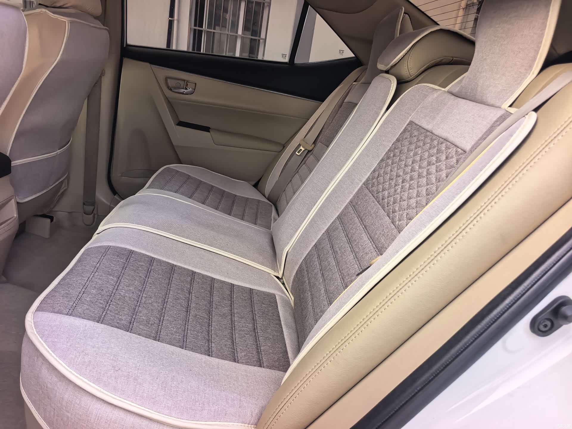 Toyota Corolla, 2015 14
