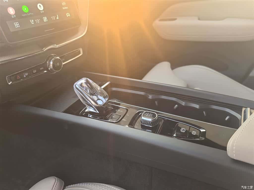 Volvo XC60, 2025 14
