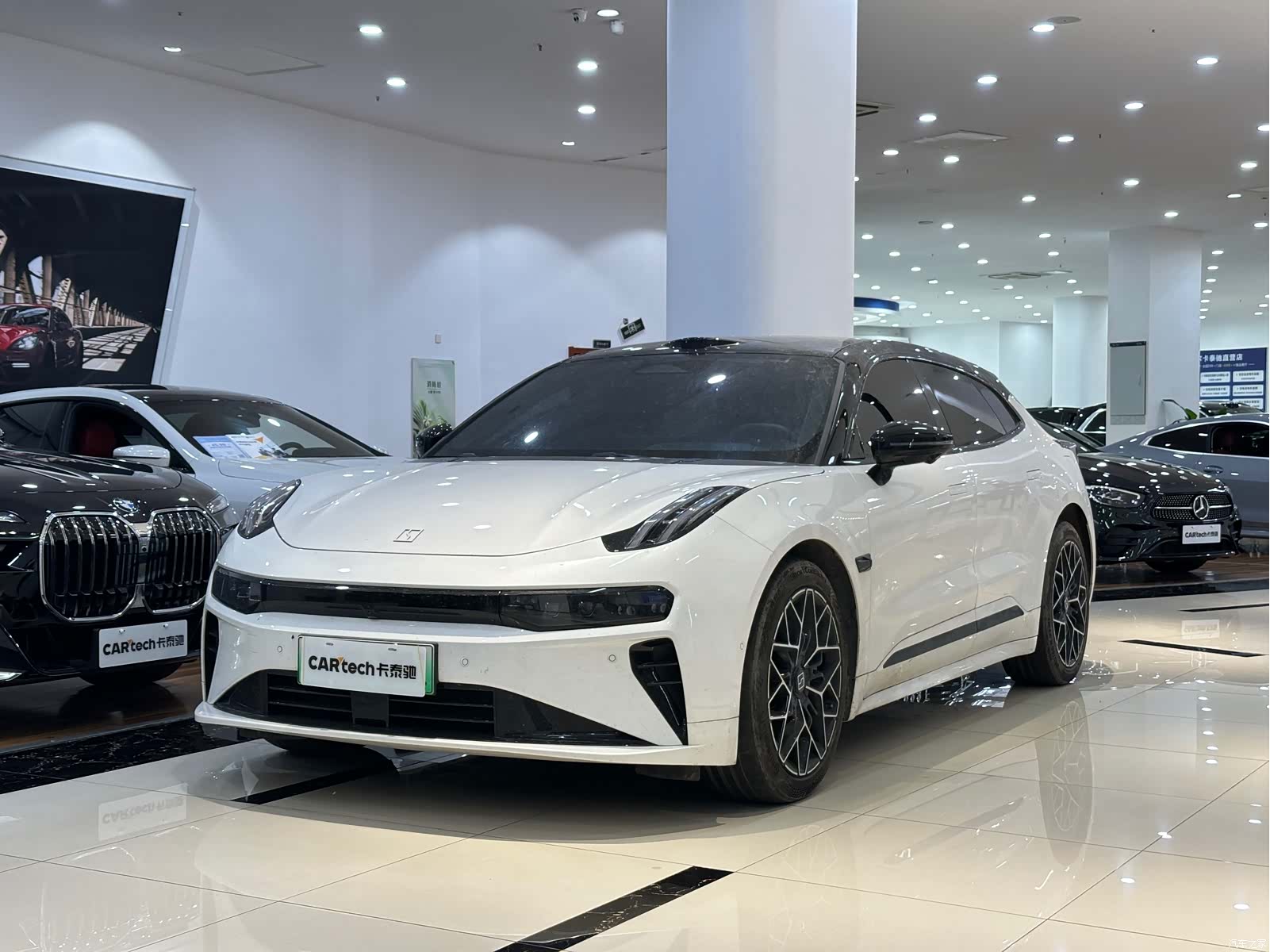 Zeekr 001