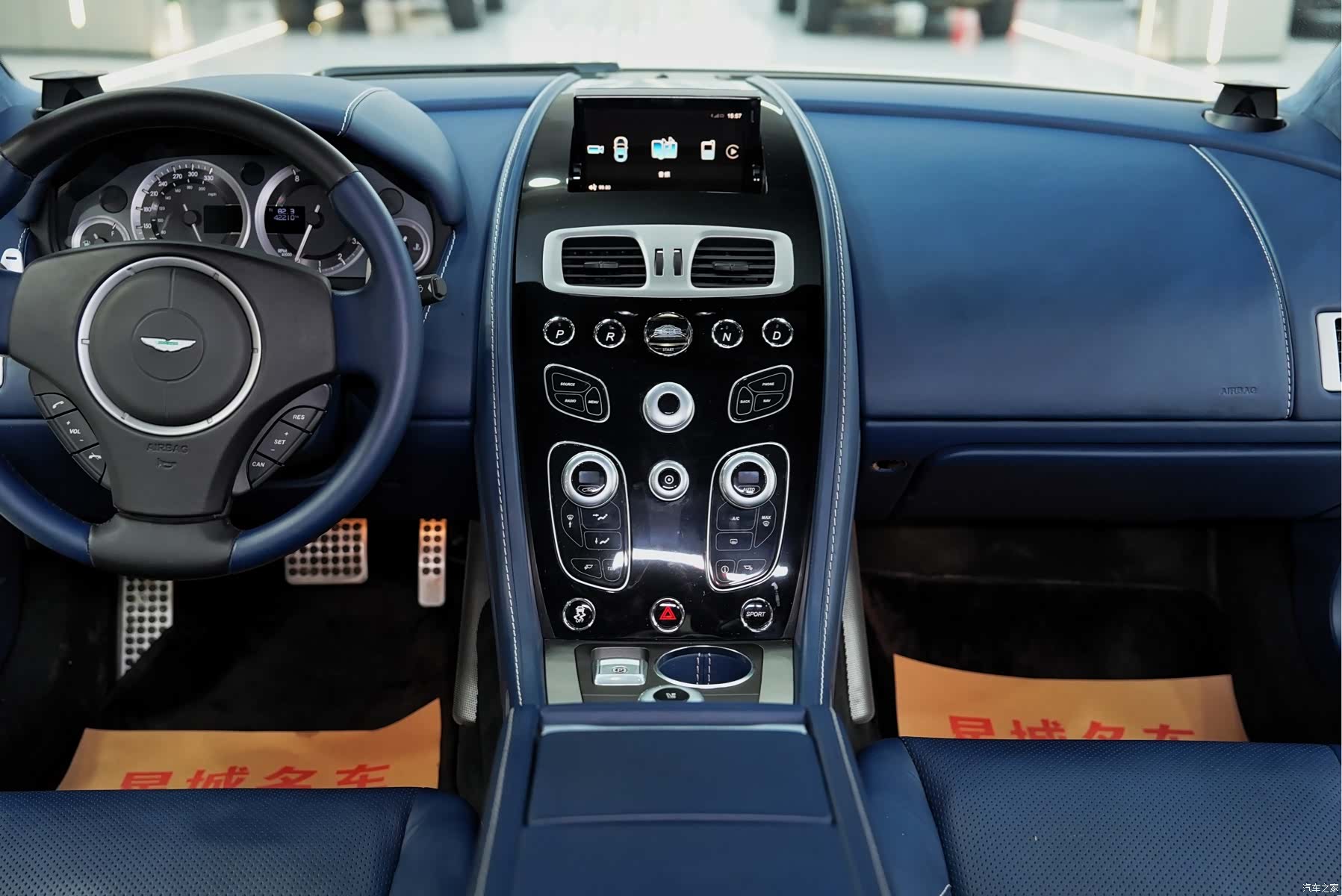 Aston Martin Rapide, 2019 11