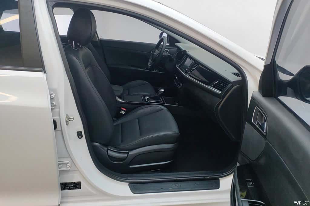 Hyundai GLS, 2019 8