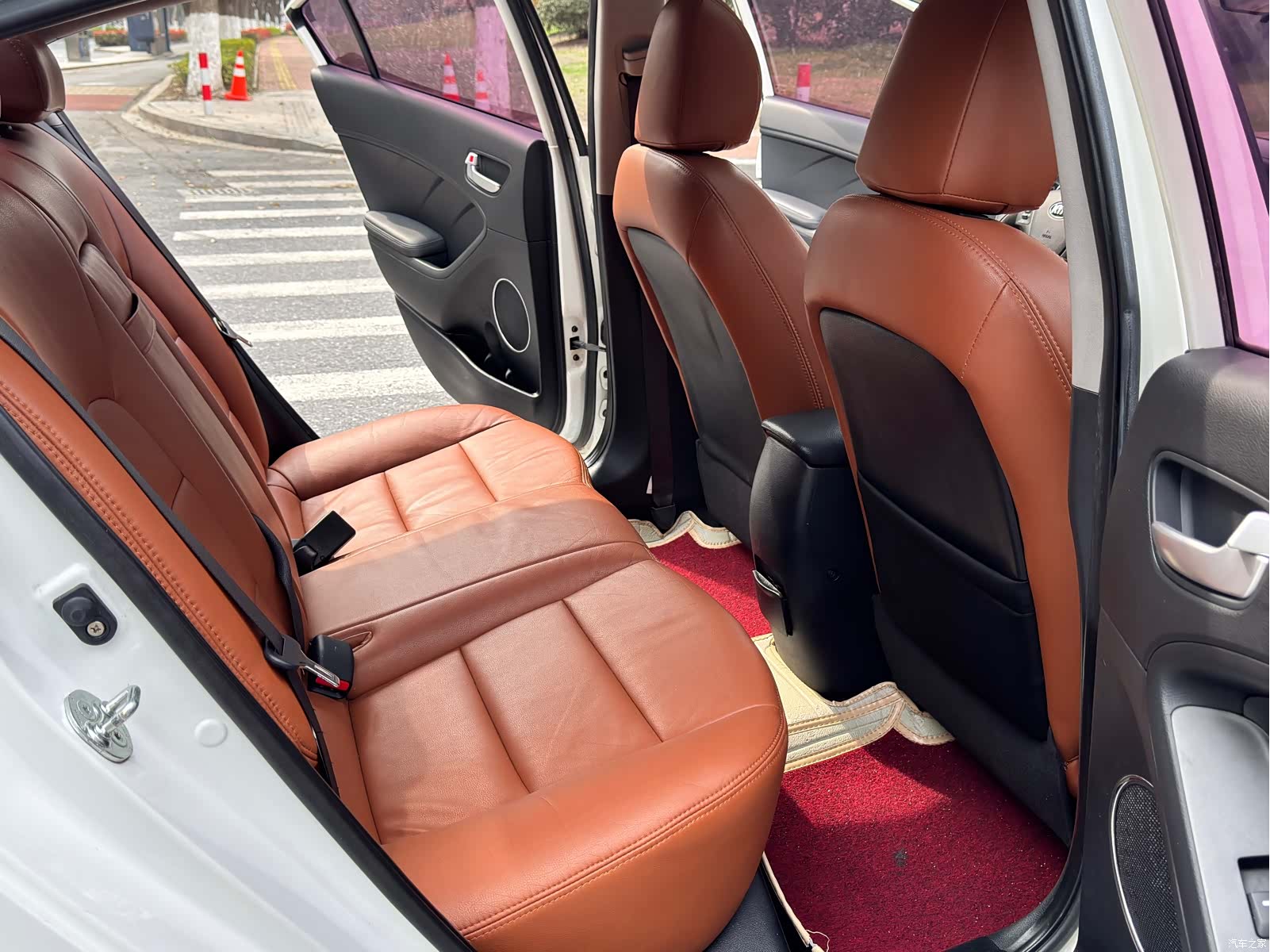 Kia K3, 2014 11