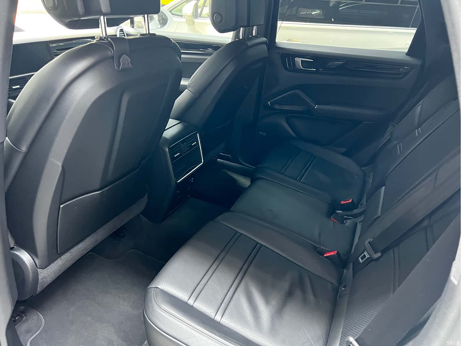 Porsche Cayenne, 2018 14