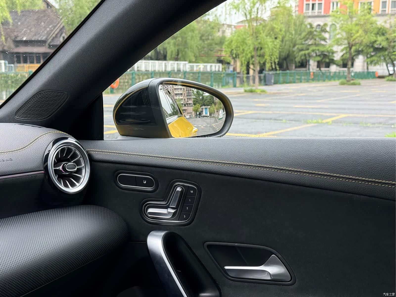 Mercedes-Benz CLA, 2023 18