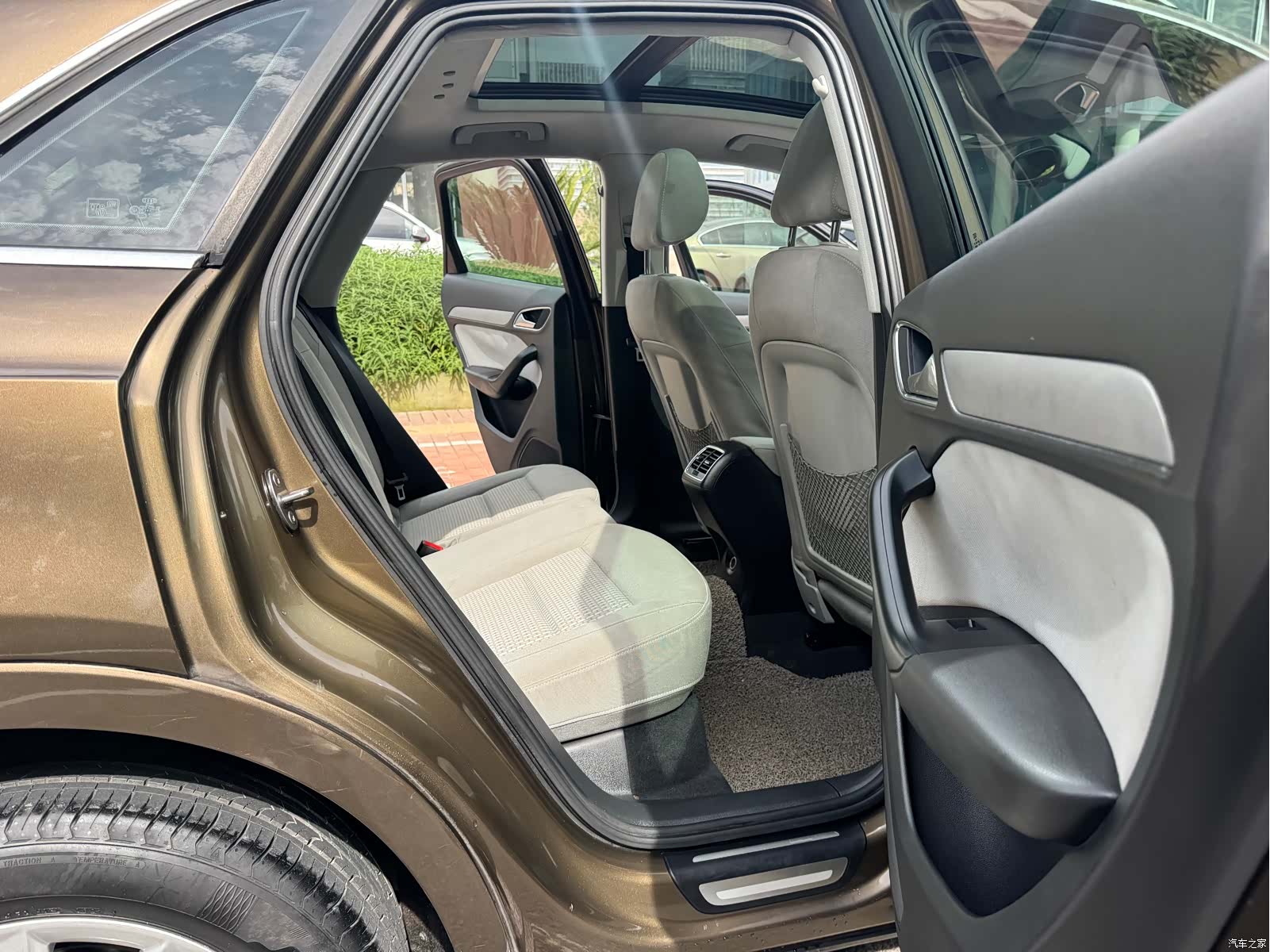 Audi Q3, 2013 10