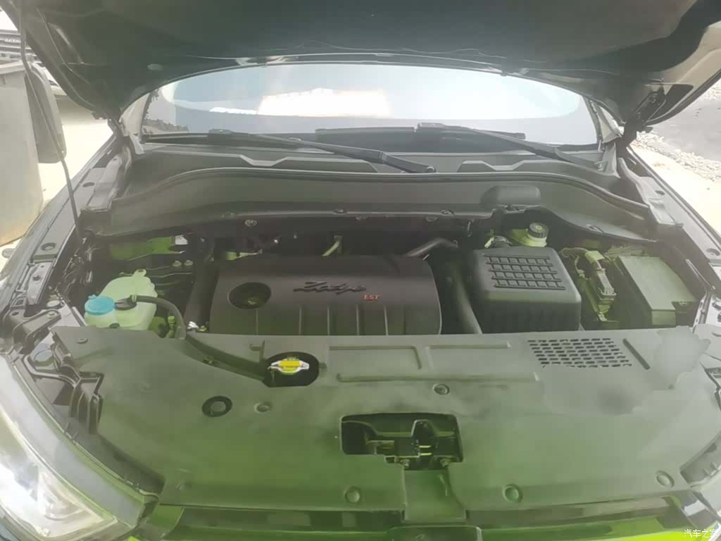 Zotye SR7, 2017 20