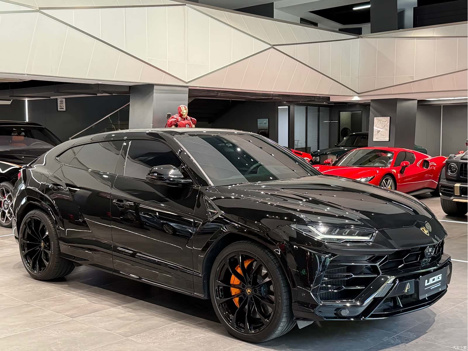 Lamborghini Urus, 2022 2