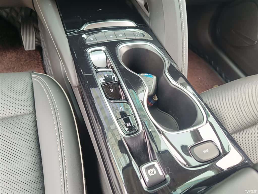 Buick Envision Plus, 2022 14