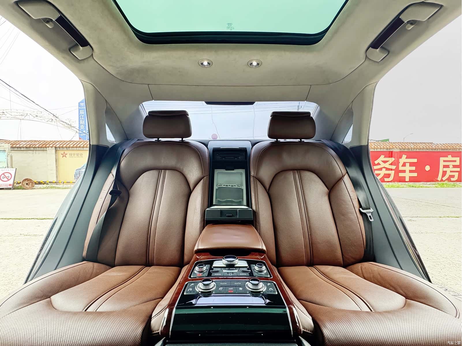Audi A8L, 2011 18