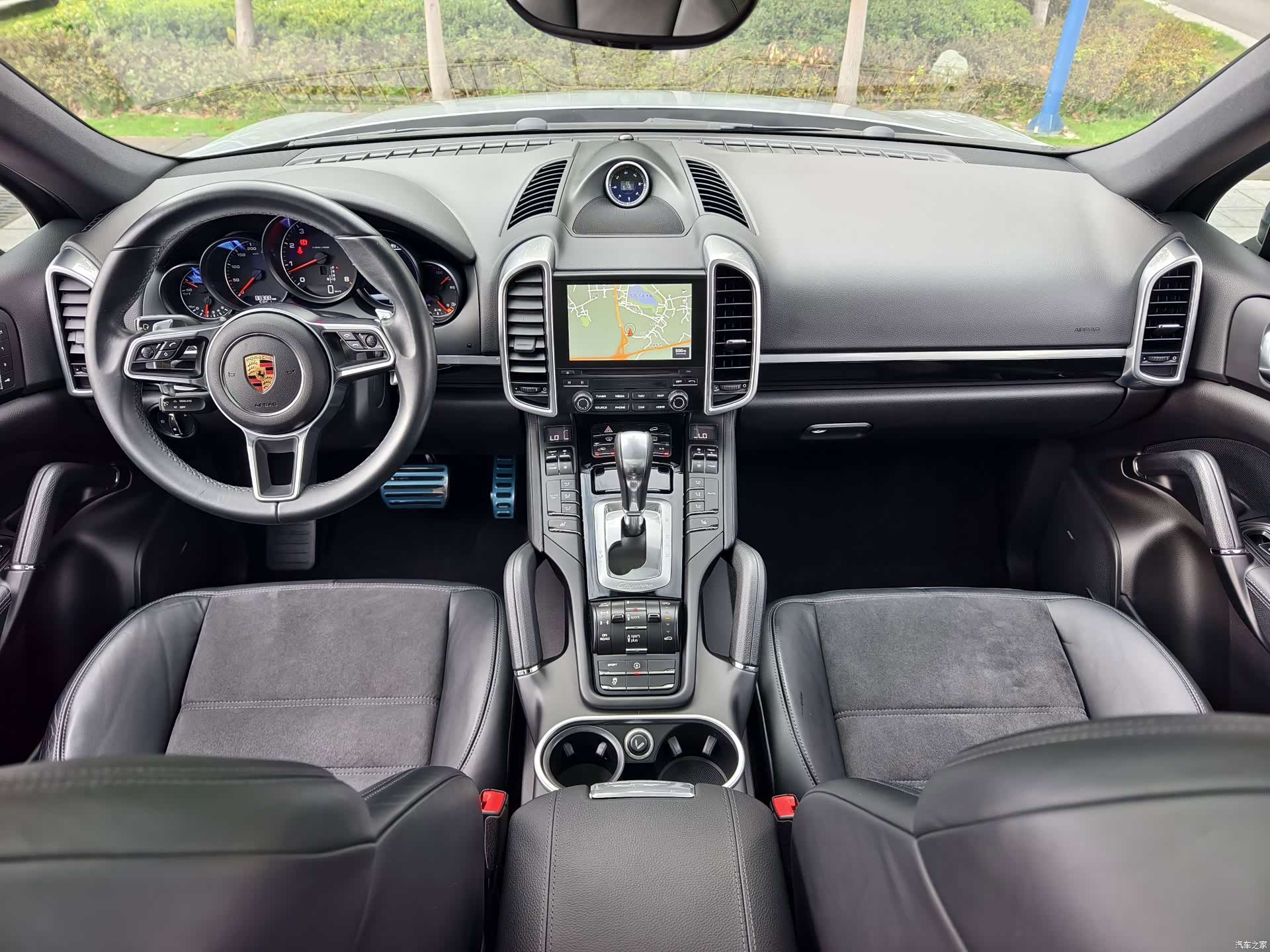 Porsche Cayenne, 2017 9
