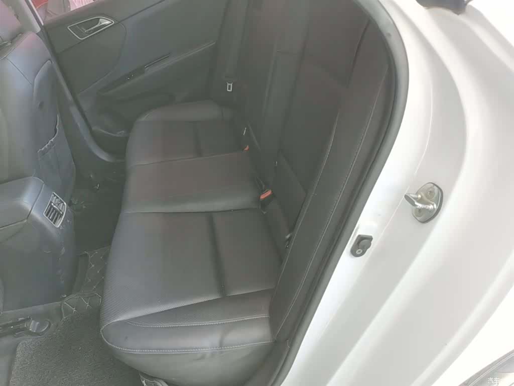 Hyundai GLS, 2015 17