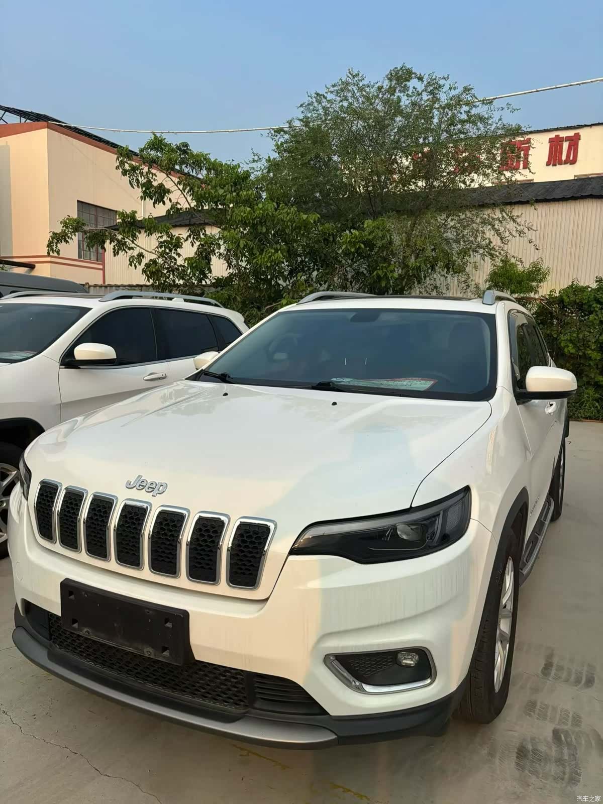 Jeep Cherokee, 2019 3