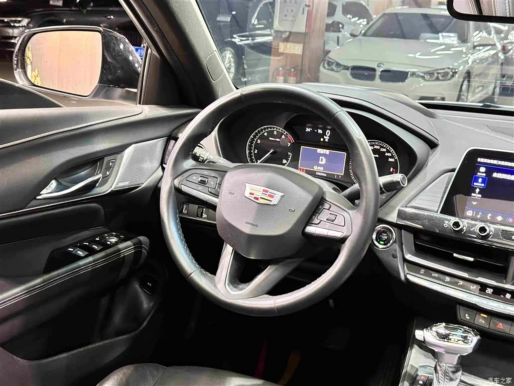 Cadillac CT4, 2022 11
