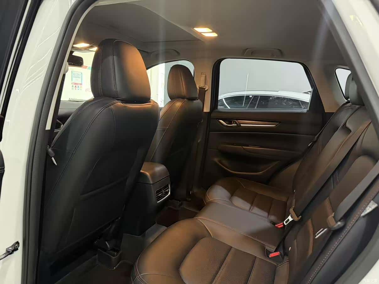 Mazda CX-5, 2021 все фото