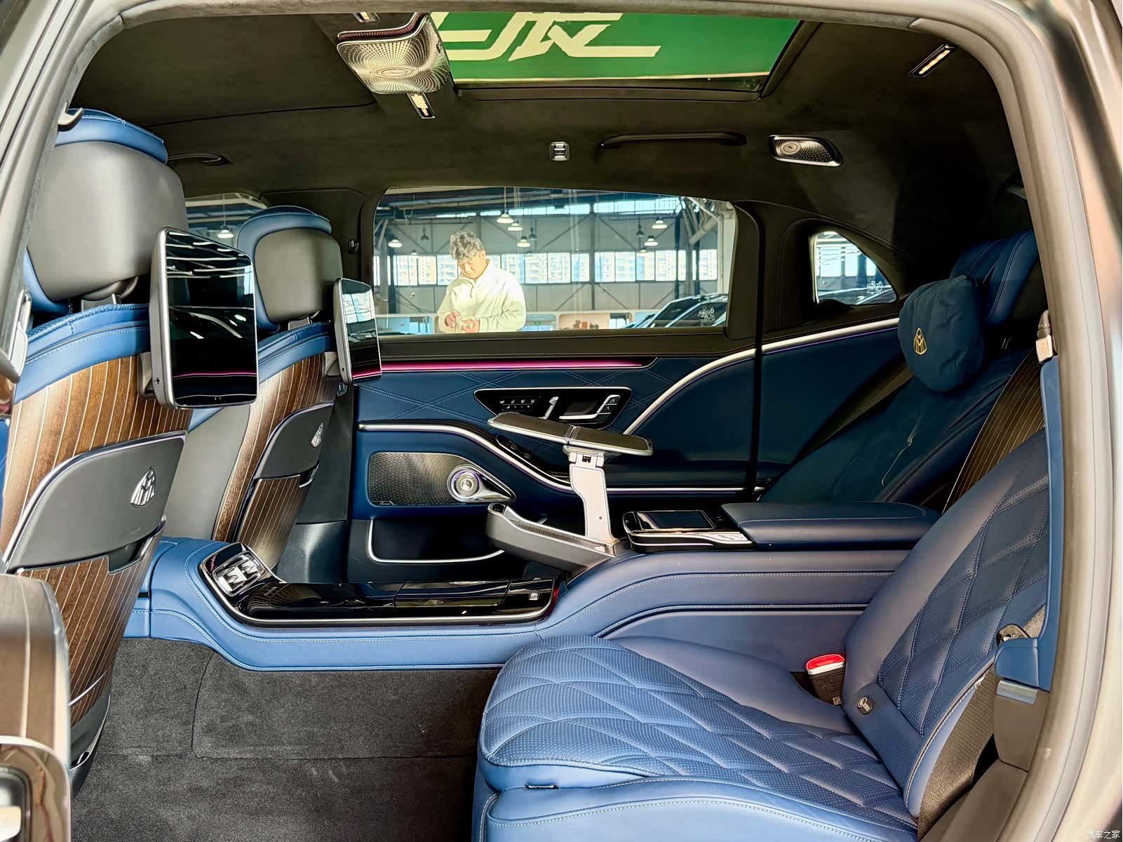Maybach S-Class, 2023 28