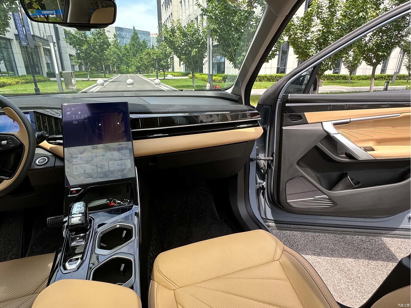 Geely Boyue, 2024 12