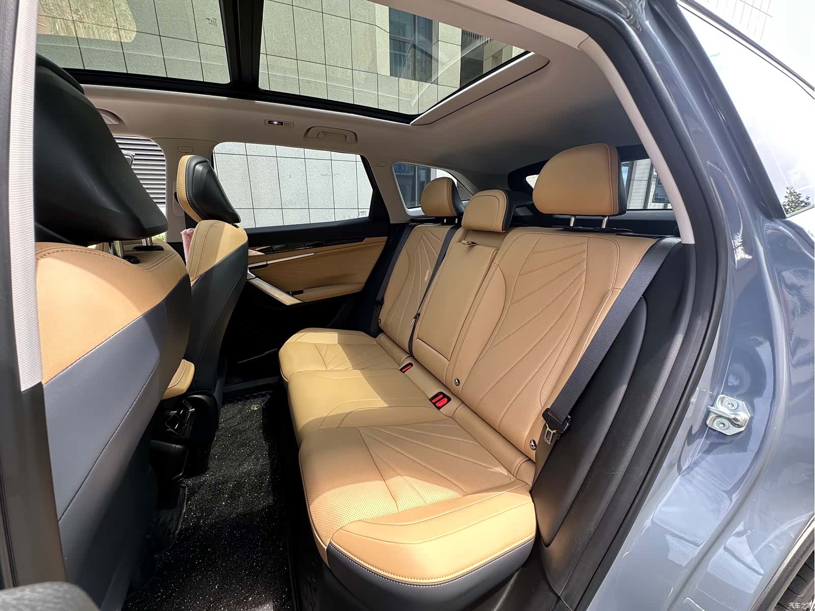 Geely Boyue, 2024 18