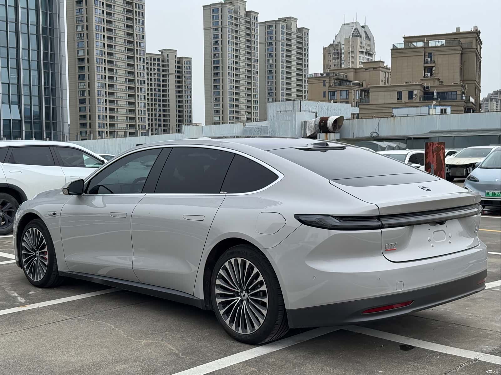 NIO ET7, 2022 все фото