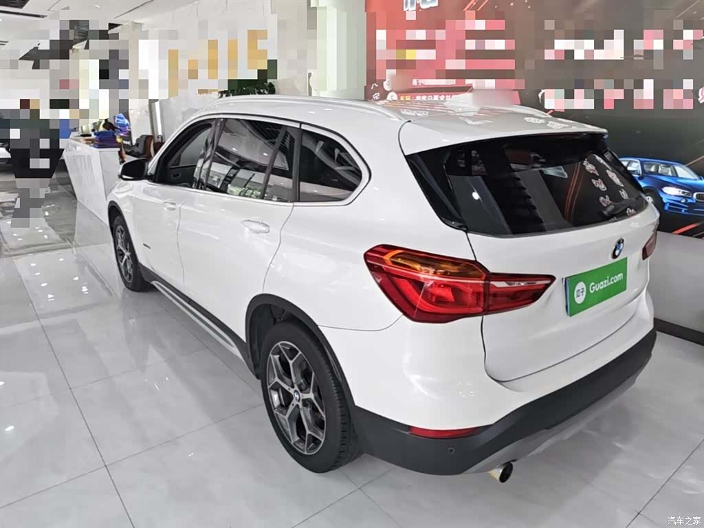BMW X1, 2018 все фото