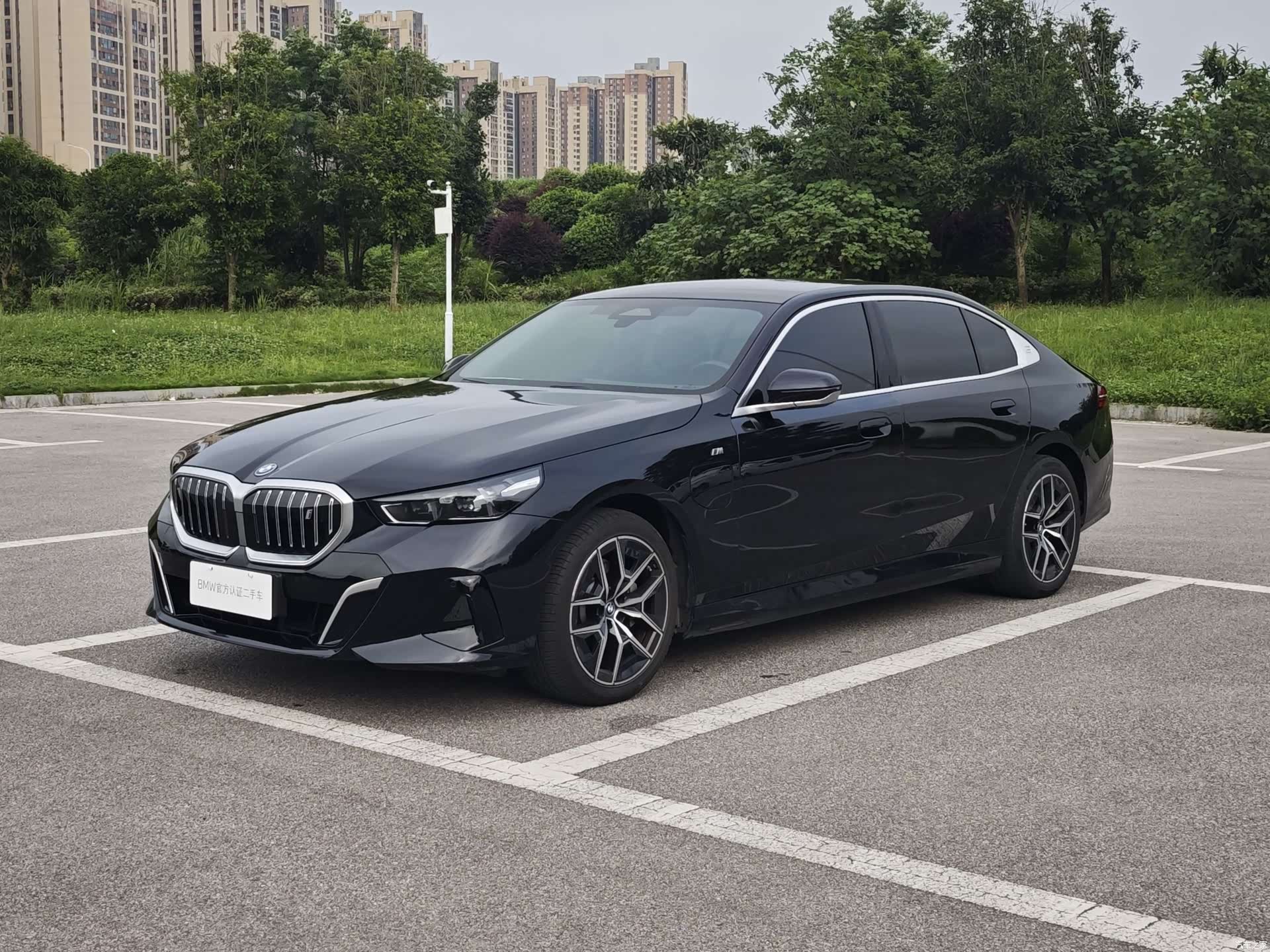 BMW i5, 2024 1
