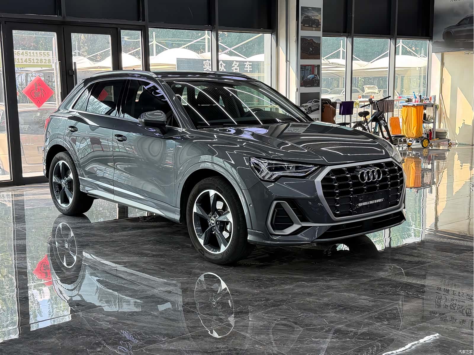 Audi Q3, 2023 3