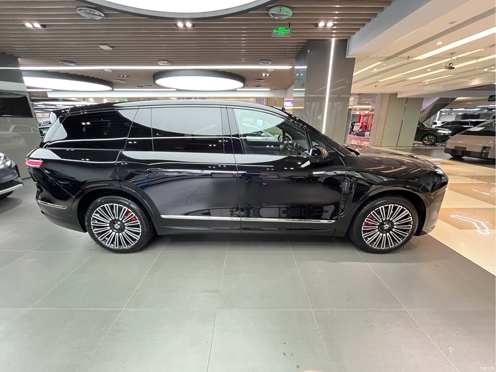 NIO ES8, 2026 4