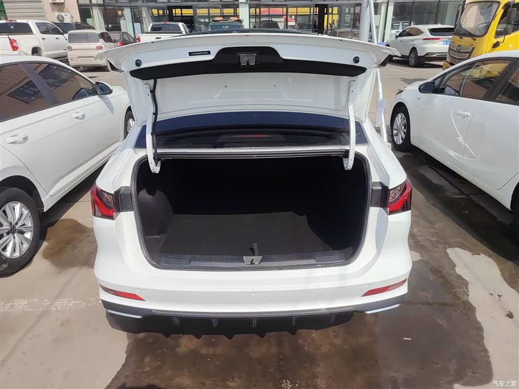 Roewe i5, 2023 19