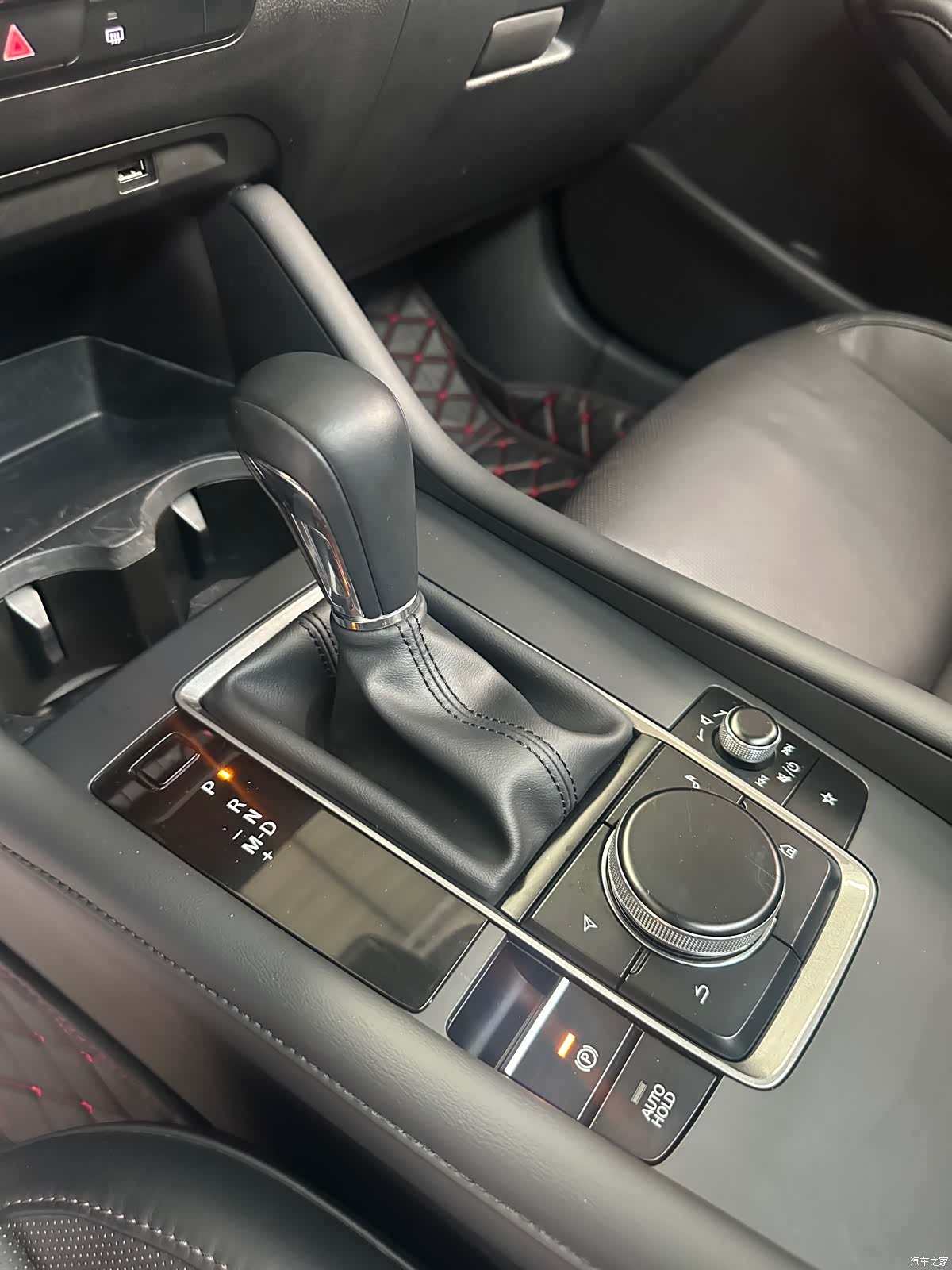 Mazda Mazda3, 2019 19