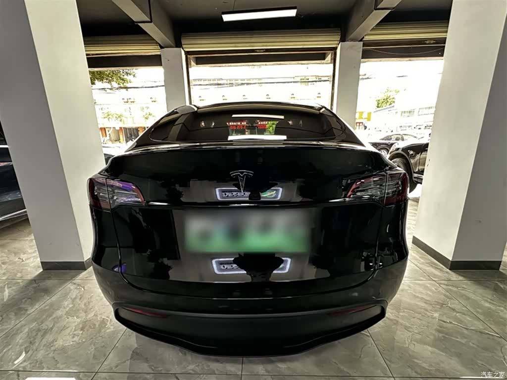 Tesla Model Y, 2022 15
