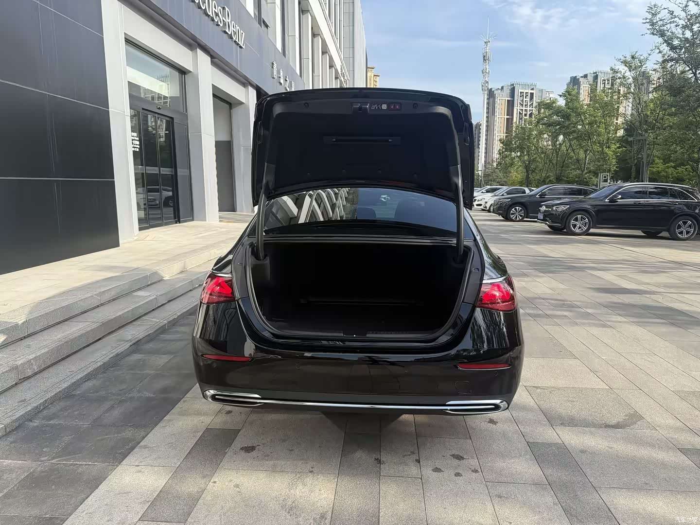 Mercedes-Benz E-Class, 2024 7