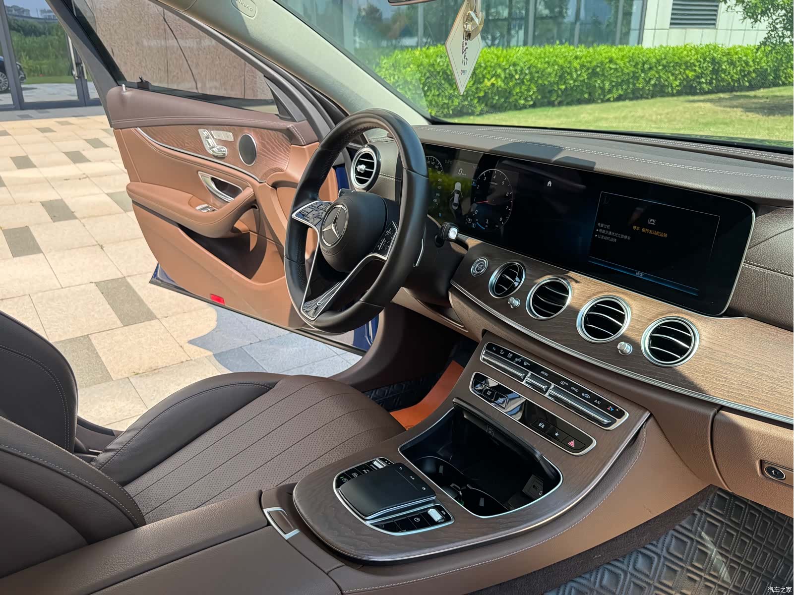 Mercedes-Benz E-Class, 2021 18